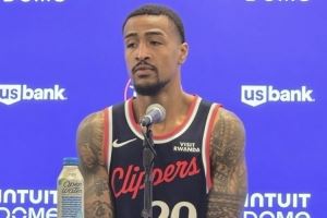 科林斯：和哈登保罗这种组织者打球令人兴奋 尽力适应球队的需要