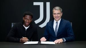 里尔老板:戴维并非典型的9号中锋,热格罗瓦仍需几个月恢复状态 里尔老板:戴维并非典型的9号中锋,热格罗瓦仍需几个月恢复状态