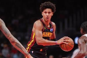 吹杨缺席反而扭转局面？杰伦·约翰逊：我们只是全身心投入比赛